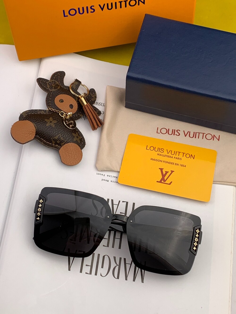 Louis Vuitton Black Statement Shades